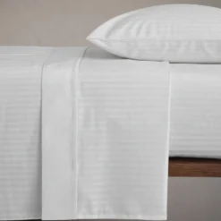 Completo lenzuola matrimoniale 260x295 cm Zefiro Bianco in raso di cotone