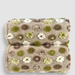 Coperta letto matrimoniale in Lana Cotta margherite tortora 250x205