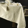 Tovaglia quadrata PIAZZA PITTI 180x180 cm fiandra con 8 tovaglioli beige Manuela
